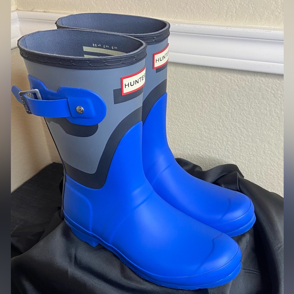 Hunter Vibrant Blue and Gray Boots/Sz 7